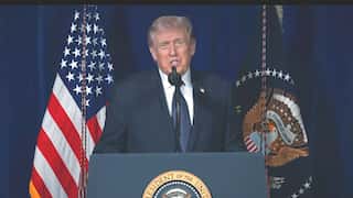 डोनाल्ड ट्रंप ने ईरान पर लगाया जबरन वसूली का आरोप, कहा- 'वो आज सिर्फ इसलिए जिंदा हैं, ताकि नेगोशिएट कर सकें'