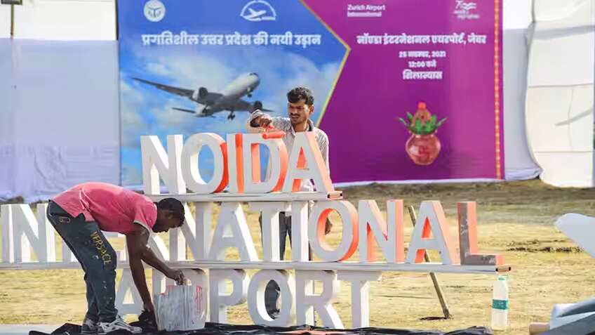 सावधान! नोएडा एयरपोर्ट में नौकरी दिलाने के नाम पर चल रहा बड़ा खेल, जानिए क्या है सच, कहां करें जॉब के लिए अप्लाई?