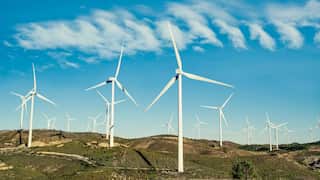 Q4 रिजल्ट से पहले खरीदें ये 2 Wind Energy Stocks, ब्रोकरेज ने कहा- 65% तक मिल सकता है रिटर्न