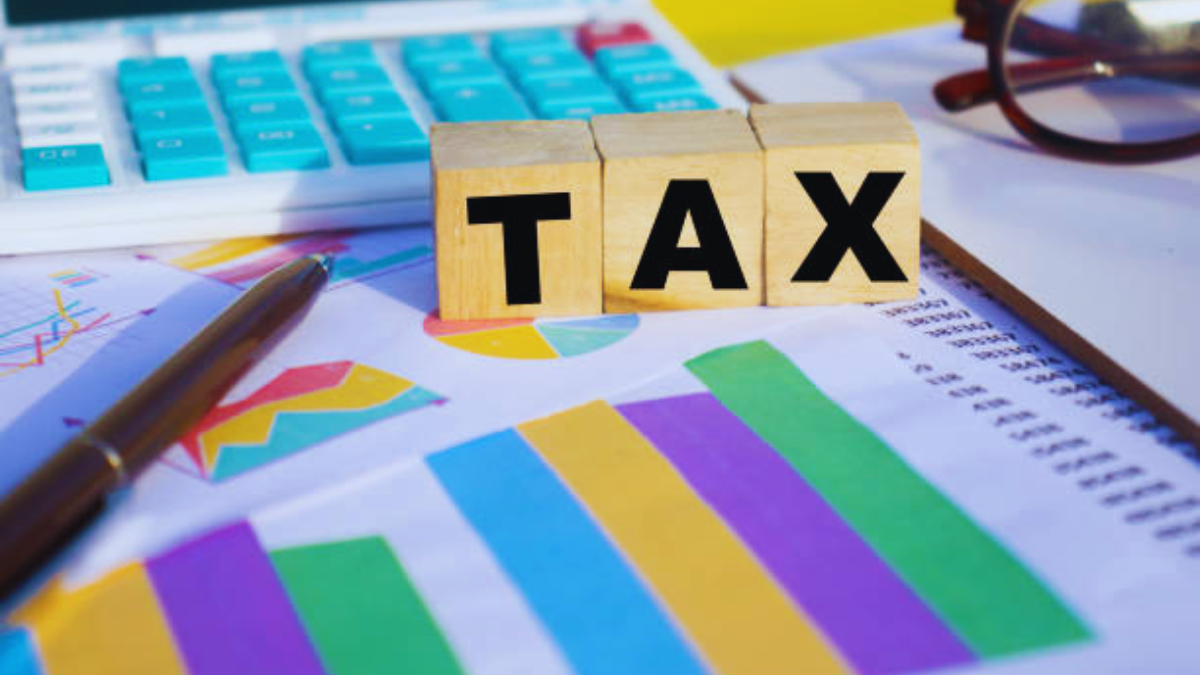 Form 188 जानते हैं? ग्रेच्युटी और सुपरएन्युएशन फंड में समझें इसका रोल; ऐसे लें अप्रूवल, वरना अटक सकते हैं टैक्स बेनिफिट