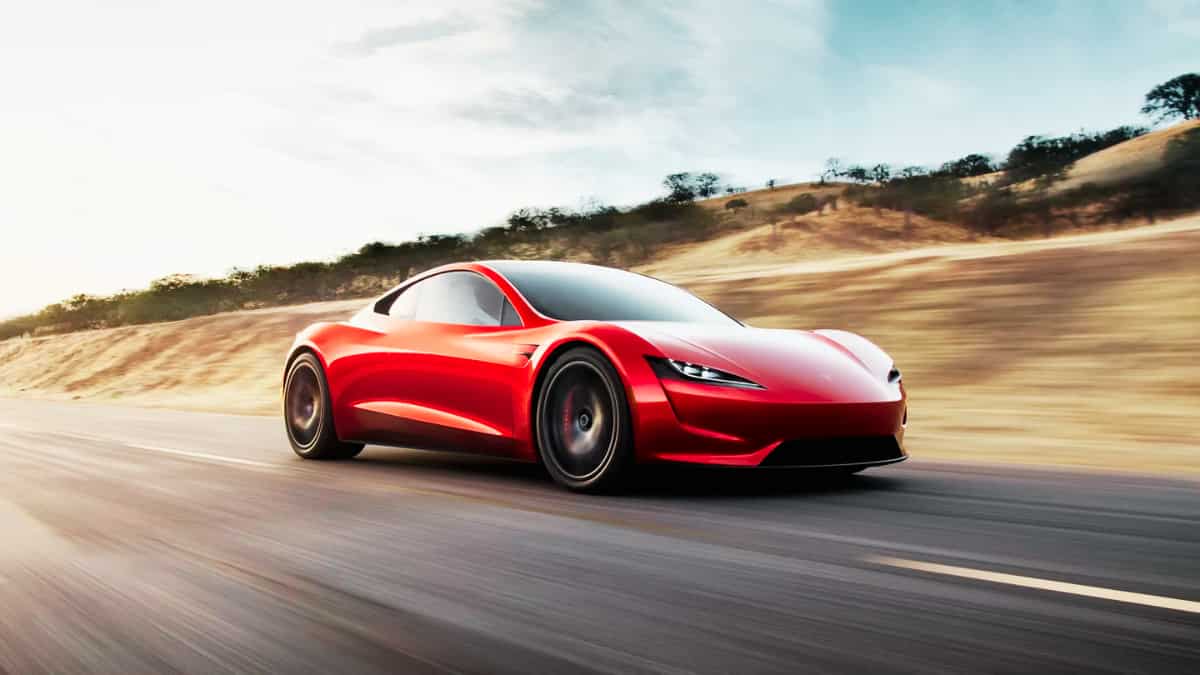 Tesla Model Y लॉन्ग व्हीलबेस लॉन्च, सिंगल चार्ज पर 681km की रेंज, जानें कीमत और फीचर्स 