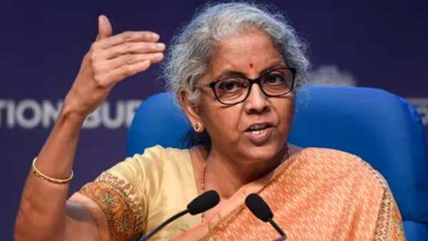 IBA के मंच पर होगी ओपन आर्किटेक्चर पर चर्चा, SBI इवेंट में वित्त मंत्री ने दिए संकेत, AI पर भी रखी बात