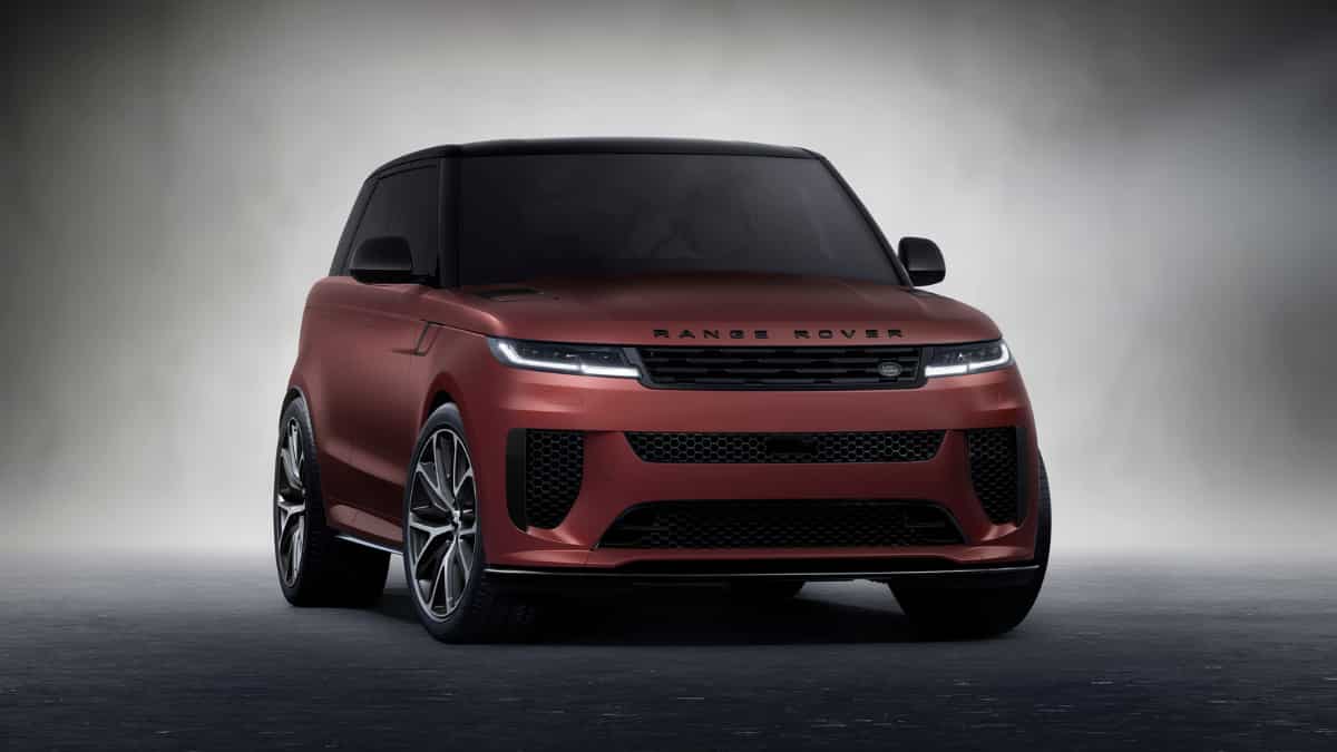 India-UK FTA का असर: ₹75 लाख तक सस्ती हुईं Range Rover की कार, लेकिन Defender समेत ये मॉडल नहीं हैं शामिल
