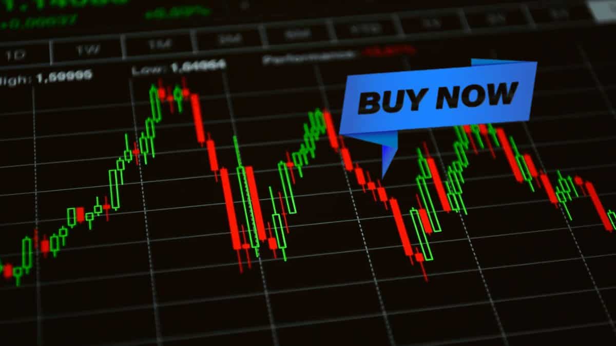 Technical Stocks to Buy: मई महीने में हो सकती है बंपर कमाई, चार्ट पर दिखा इन 2 स्टॉक्स में तगड़ा ब्रेकआउट, आपके पास है?
