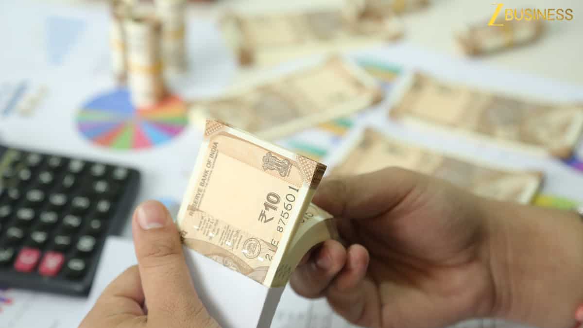 रेलवे कर्मचारियों की क्या हैं मांगें?