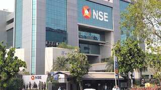Stock Market Today: बाजार की कमजोर शुरुआत, सेंसेक्स 350 अंक टूटा- निफ्टी 75 अंक टूटकर 23,800 के नीचे फिसला; मेटल और तेल शेयरों में तेजी