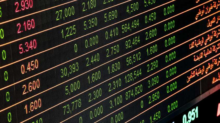 Stock Market Highlights: दो दिनों की रिकवरी पर लगा विराम, निफ्टी 46 अंक टूटकर 23643 पर बंद