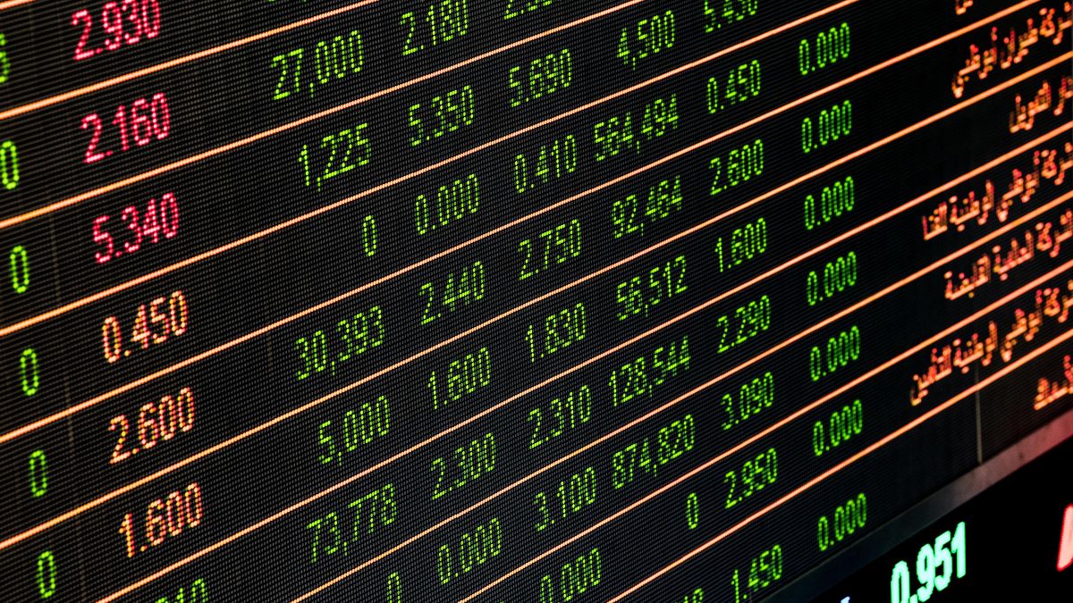 Stock Market Highlights: दो दिनों की रिकवरी पर लगा विराम, निफ्टी 46 अंक टूटकर 23643 पर बंद