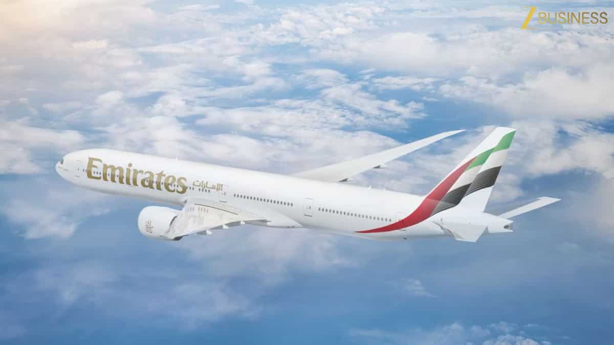  2. एमिरेट्स (Emirates)-बोइंग 777-300ER में फर्स्ट क्लास