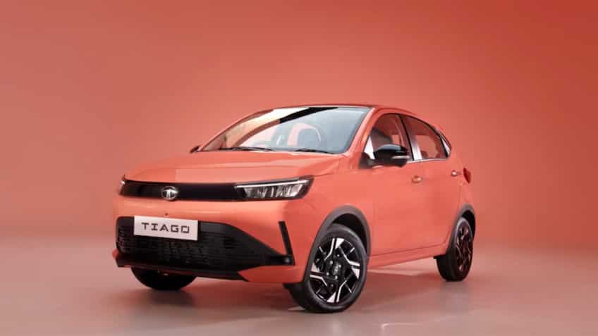 2026 Tata Tiago लॉन्च; पेट्रोल, सीएनजी के साथ EV का भी ऑप्शन, जानें कीमत और फीचर्स