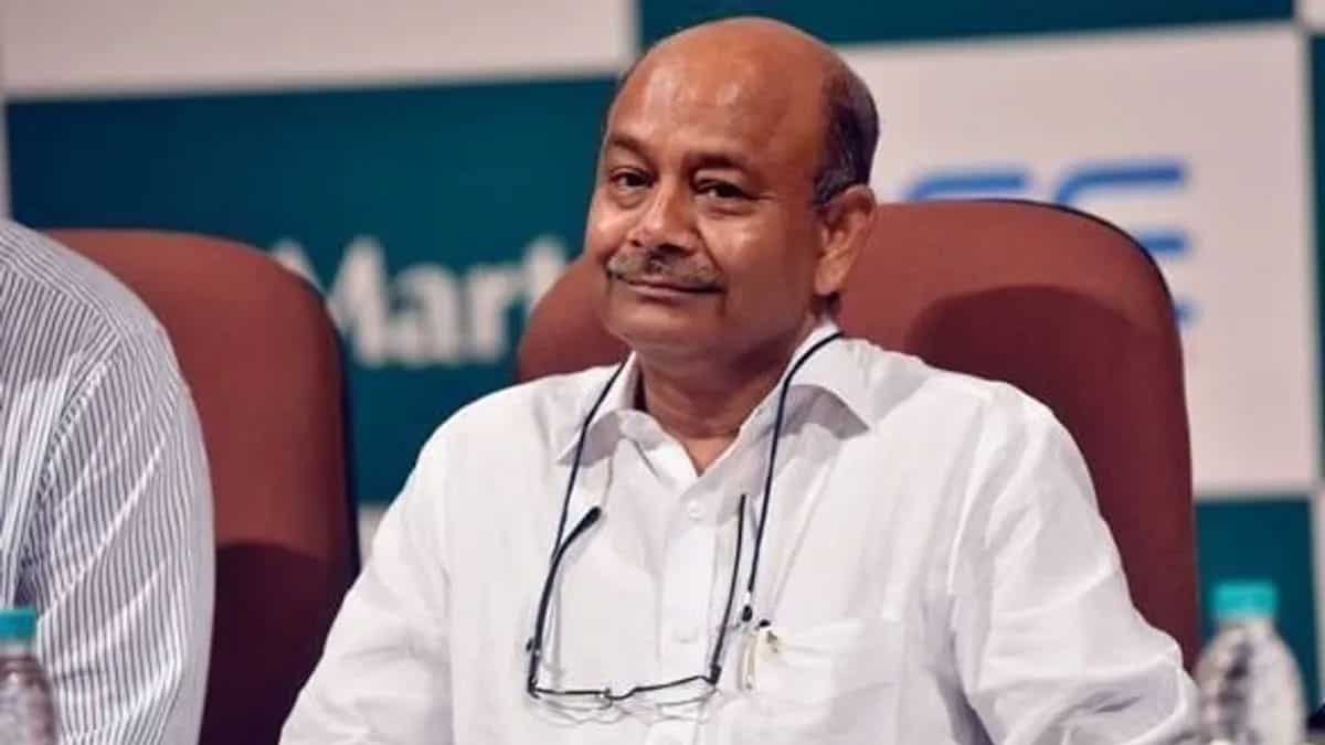 27.5 लाख रुपए प्रति माह किराया