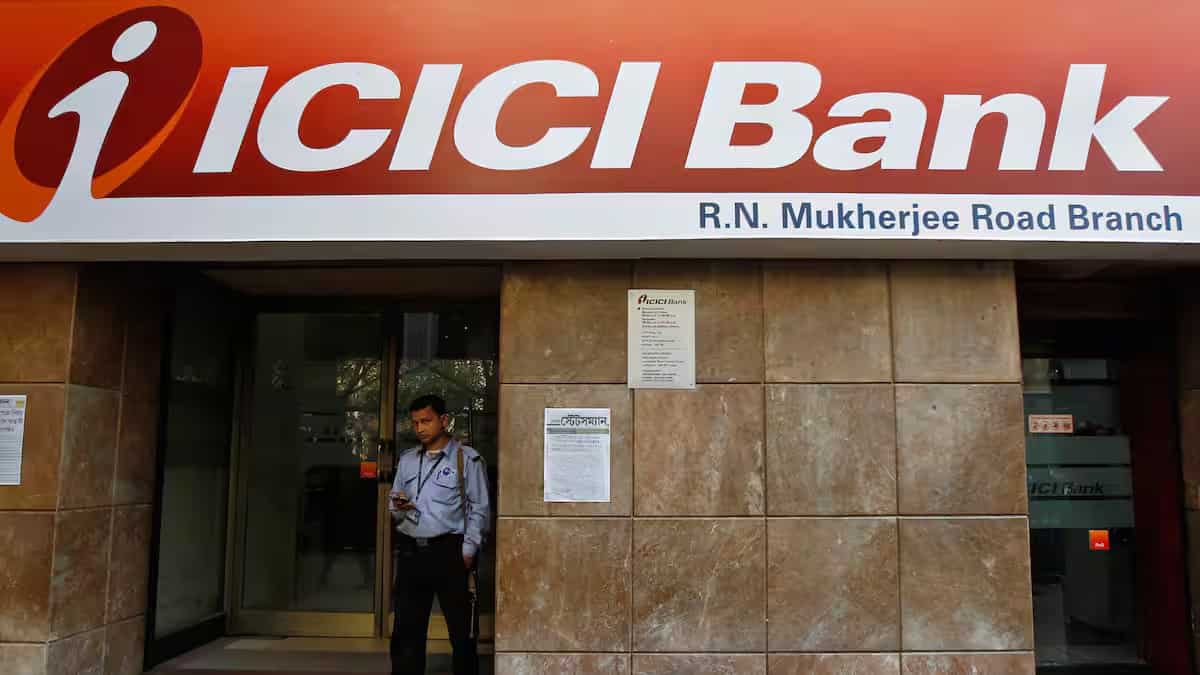 शुक्रवार को ICICI Bank का शेयर रहेगा फोकस में, SEBI ने भेजा है वॉर्निंग लेटर; Motilal Oswal ने शेयर पर दिया 40% ऊपर का टारगेट