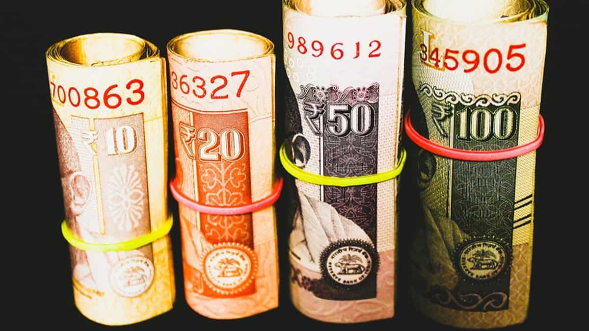 8th Pay Commission: HRA 40%, DA मर्जर और दर्जनों भत्तों में बदलाव! कर्मचारियों ने रखी ऐसी मांगें कि बदल सकती है पूरी सैलरी स्लिप