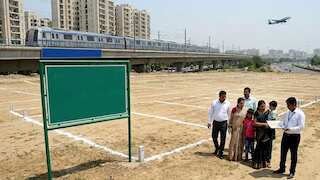मेट्रो से 10 मिनट दूर, मेरठ एक्सप्रेसवे के पास, इन प्राइम लोकेशन के प्लॉट्स की नीलामी,10 किस्तों में पेमेंट
