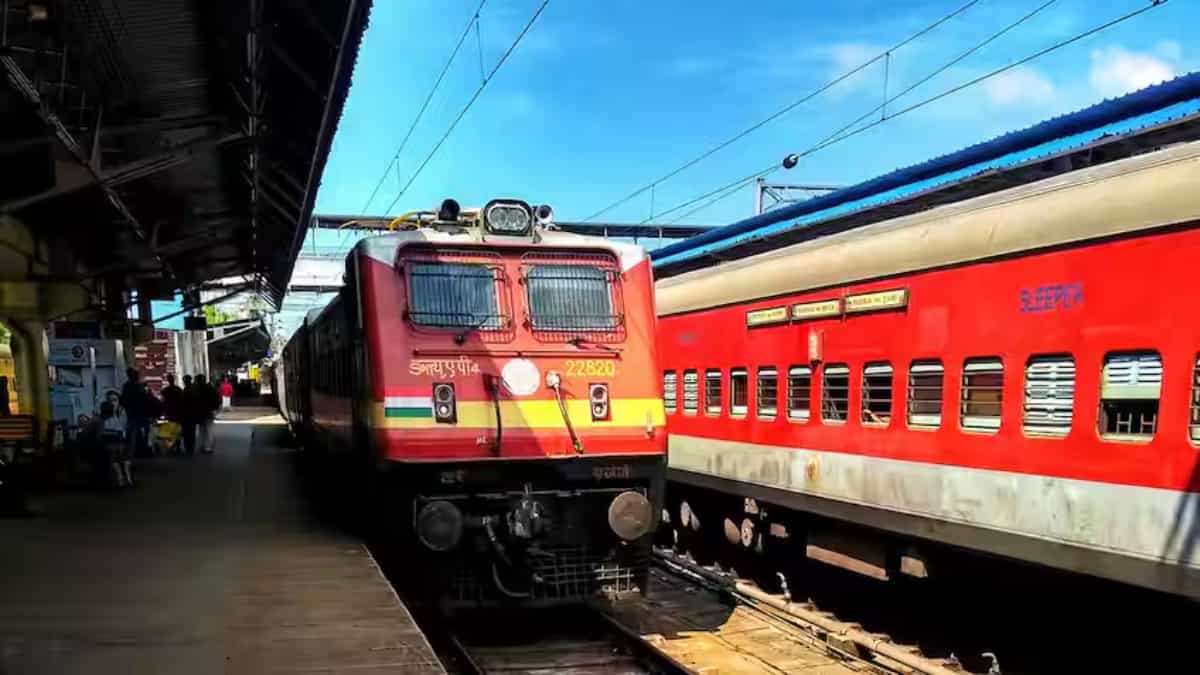 रेलवे माल ढुलाई में बदलाव: उद्योग अपने हिसाब से डिजाइन कर सकेंगे वैगन, बढ़ेगी रेल की हिस्सेदारी