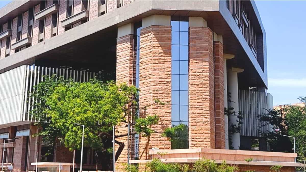 नवरत्न PSU को पहली तिमाही में मिले कुल 9 ऑर्डर; वैल्यू ₹955 करोड़, 61.75% सरकारी हिस्सेदारी
