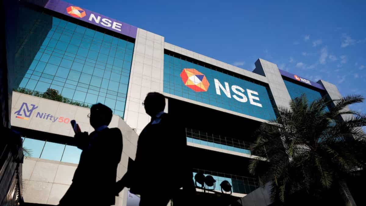 6 घंटे में निवेशकों पर बरसे ₹5.8 लाख करोड़, सारी बाधाएं तोड़ निफ्टी पहुंचा 24200 पार