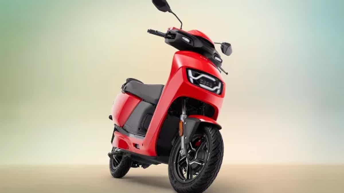 मार्केट में आया नया स्कूटर EVOOTER VX2 Plus, फुल चार्ज पर 187 km की रेंज, जानें कीमत और फीचर्स