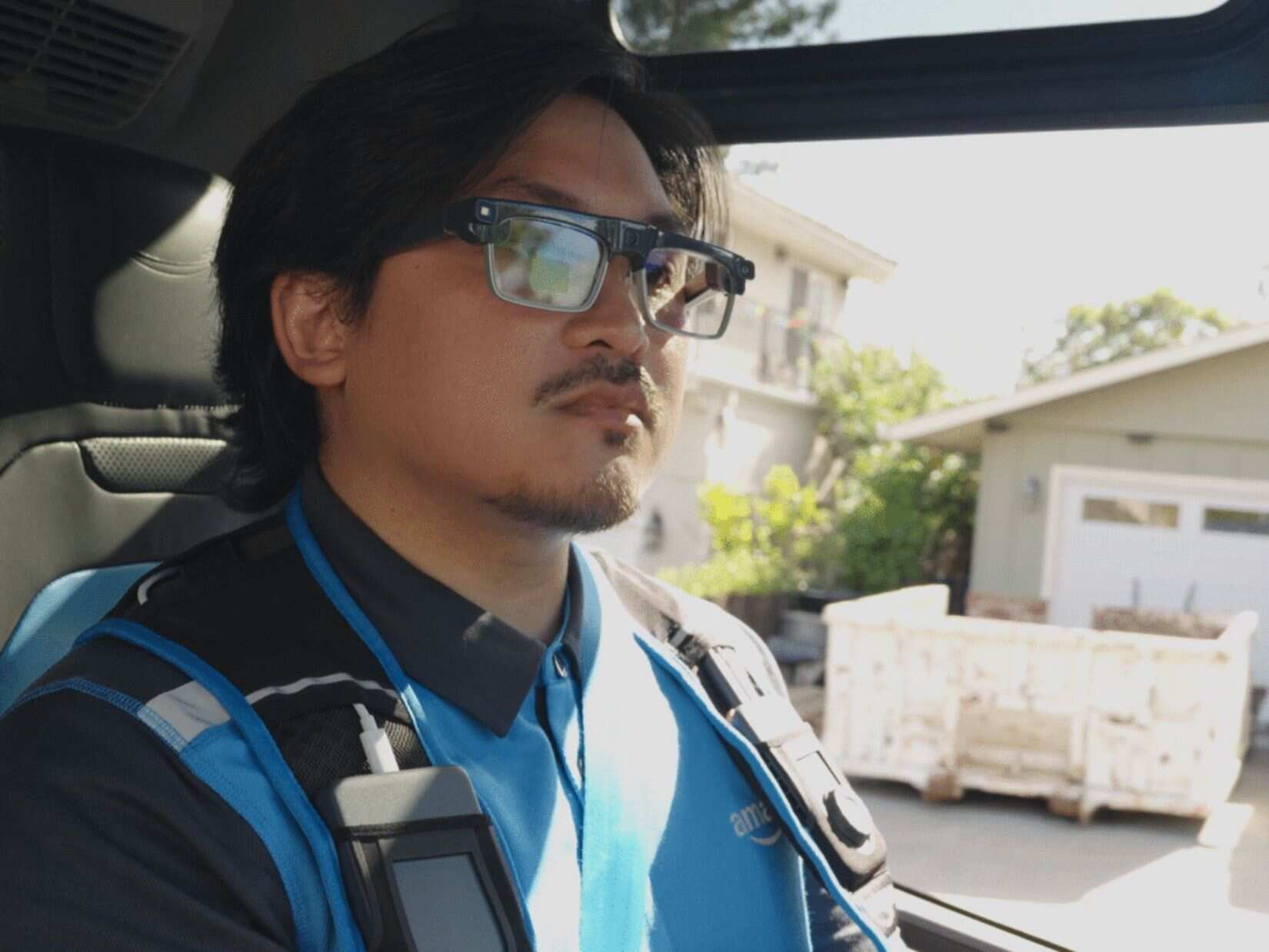 amazon ai smart glasses delivery agents phone free package delivery