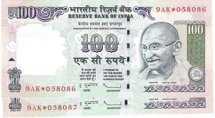 Indian note with star before number series