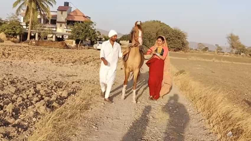 Gujarat's couple Ramde Khunti and Bharti Khunti