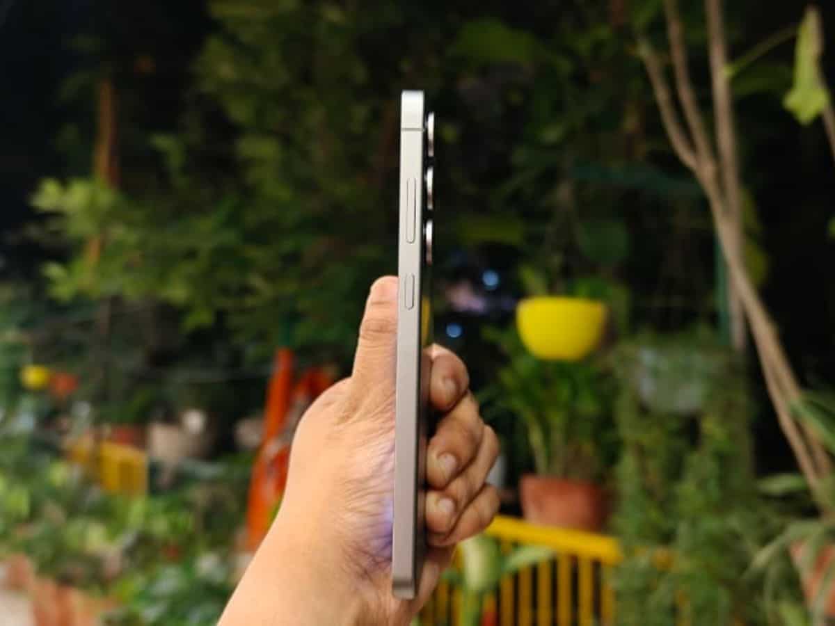 Samsung Galaxy S25 FE Review After month of use found out this flagship killer Should you buy it