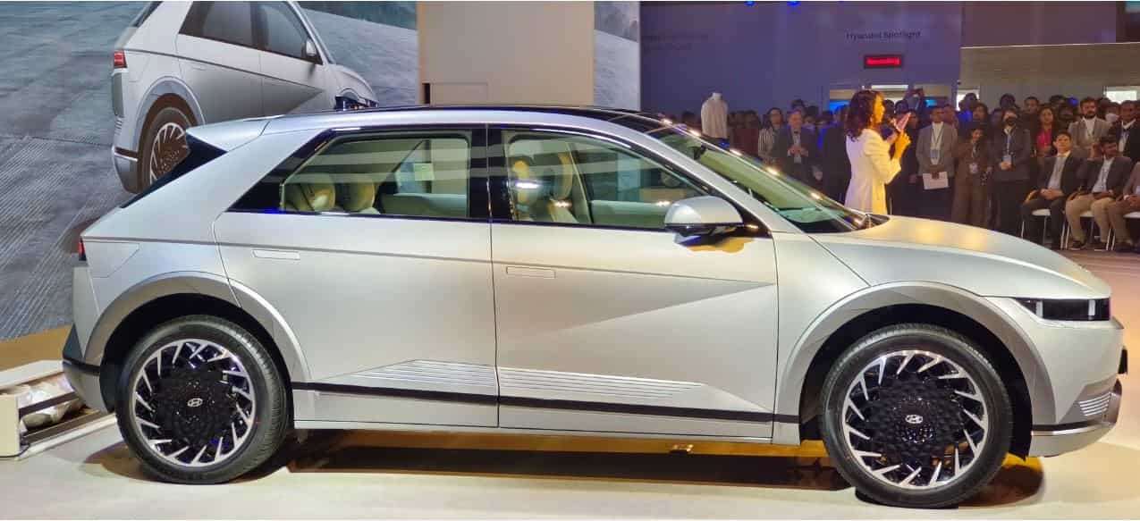 auto expo 2023 hyundai ioniq 5 ev launched at introductory price of above Rs 44 lakhs for first 500 customer check latest design specification