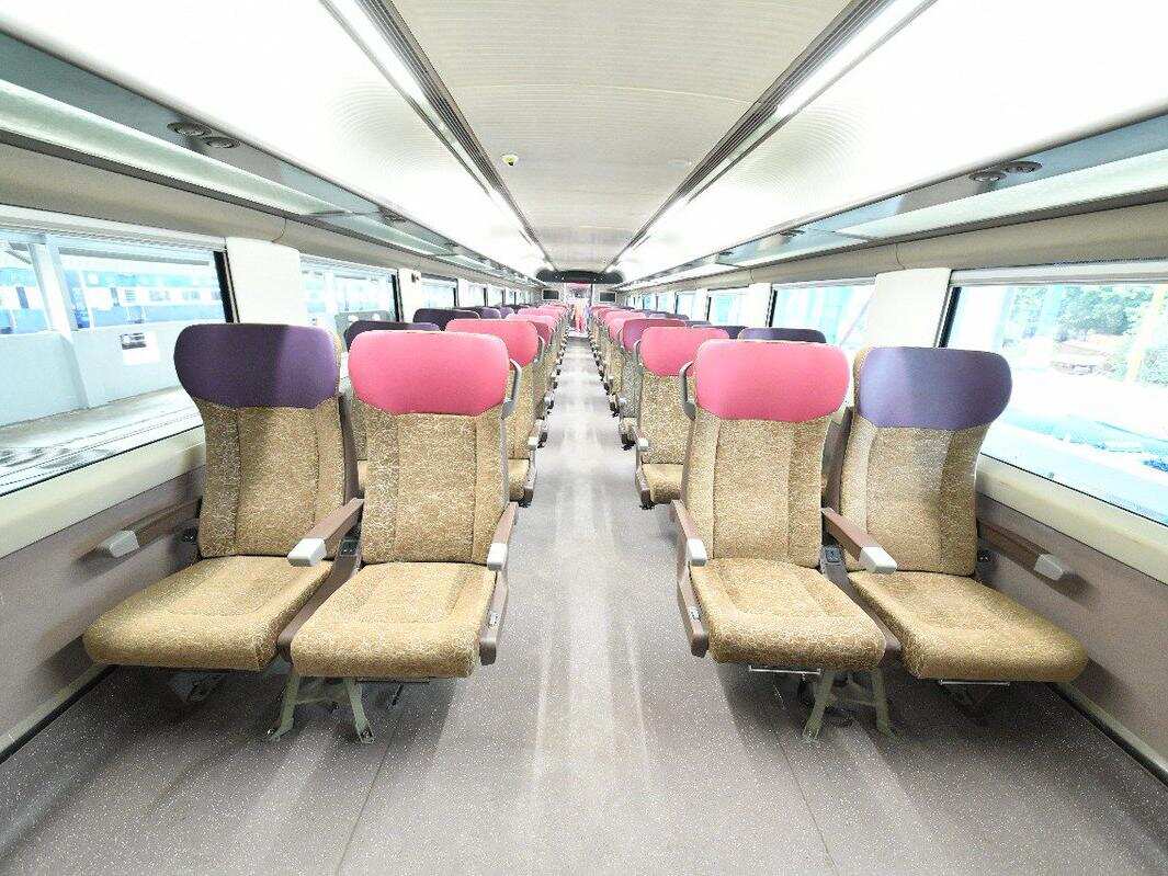 train 18