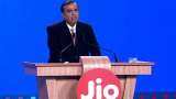 Reliance jio tops in AGR