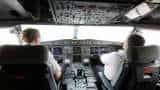 United Airlines Scotland 2 pilots arrested before flying plane drunken pilots