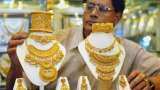 Gold price today on Wednesday: price in Delhi and MCX gold rate at 1.50 fell by Rs 305 to Rs 40280.00 per 10 gms