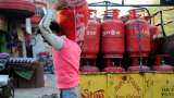lpg gas cylinder price: Big relief in the kitchen budget! Gas prices cut by 61 rupees per cylinder