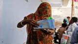 Center Government transfer first installment of Rs 500 to women Jan Dhan accounts