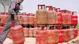LPG Cylinder Free- How to apply free Gas Cylinder under PM Ujjwala Yojana, details, benefits pmuy.gov.in
