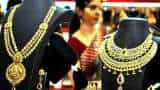 Gold silver price today in Delhi Sarafa Bazaar Gold fell by Rs 534 to 48652 per 10 gram, Silver price latest update