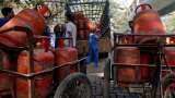 LPG Cylinder gas price increase- From 15th December you have to pay Rs 694 for a cylinder