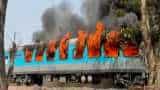 Fire in Shatabdi Express: Heavy fire in coach of Delhi-Dehradun Shatabdi train, all 35 passengers safe