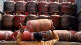 LPG cylinder Rate to reduce by Rs 10 per cylinder effective 1st April 2021, Indian Oil Corporation Limited, gas cylinder Price