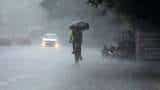 UP Rain Alert! यूपी में बारिश का कहर, हाई अलर्ट पर 30 जिले; 12 की मौत, 2 दिन स्कूल-कॉलेज बंद