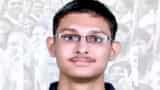 JEE Advanced 2021 UP Topper Aaveg Jain a Noida guy with an AIR of 28 comes in first education news in hindi