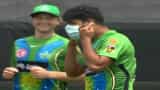  Pakistan Bowler Haris Rauf getting the out for a COVID safe wicket celebration in BBL11 video viral