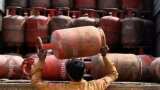 lpg price hike oil marketing companies hike cylinder rate by 50 rupees here you know new rate details inside