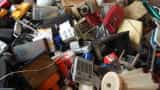 Tips and Tricks: know why you should not keep old electronic things in your house 