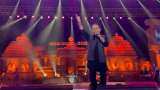 Kailash Kher Attacks by two youth throw bottles in hampi utsav police detained know details inside