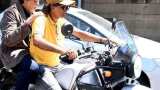 Mumbai Police took this action against Big B amitabh bachchan and Anushka Sharma sitting on bike without helmet 