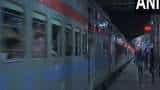 Coromandel Express crosses the accident site at Bahanaga Bazar station in Balasore Odisha Watch Video