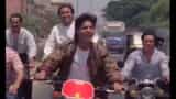 shah rakh khan says Should have worn a helmet when some fan asked about 31 years old movie clip 