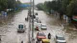 Delhi Flood Updates Yamuna water level drops to 206.02 metres waterlogging situation improve check latest updates