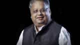 India's warren Buffett Rakesh Jhunjhunwala first death anniversary how a middle-class family born and a qualified CA becomes market Big Bull 