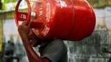 LPG Cylinder Price today in India will be cheaper by Rs 200 from 30 august new prices applicable across the country